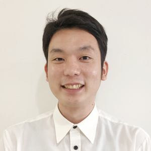 糸満店店長 玉城 究